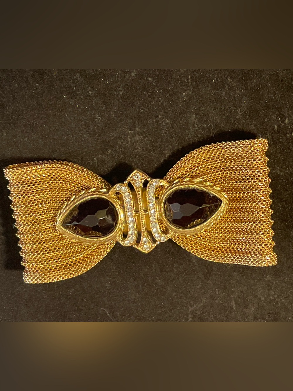Vintage Art Deco Gold Tone Mesh Metal Bow Brooch Pin Black & Clear Rhinestones